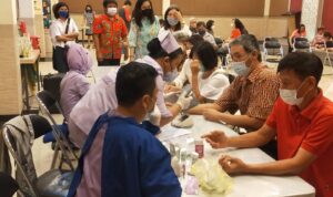 Giat GKPB Kota Cirebon Mengadakan Tes Gula Darah dan Asam Urat Untuk Umat Gereja