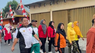 Meriahkan HUT RI Ke 78 Ketua Partai Bulan Bintang Lubuklinggau Jalan Santai di Keputraan