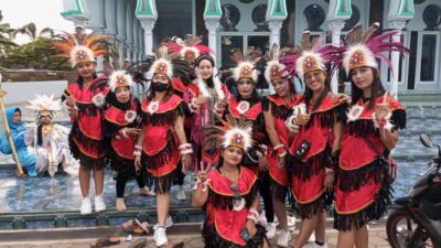 Karnaval HUT RI ke-78 Dsa Sukamakmur, Usung Tema  Binneka Tunggal Ika